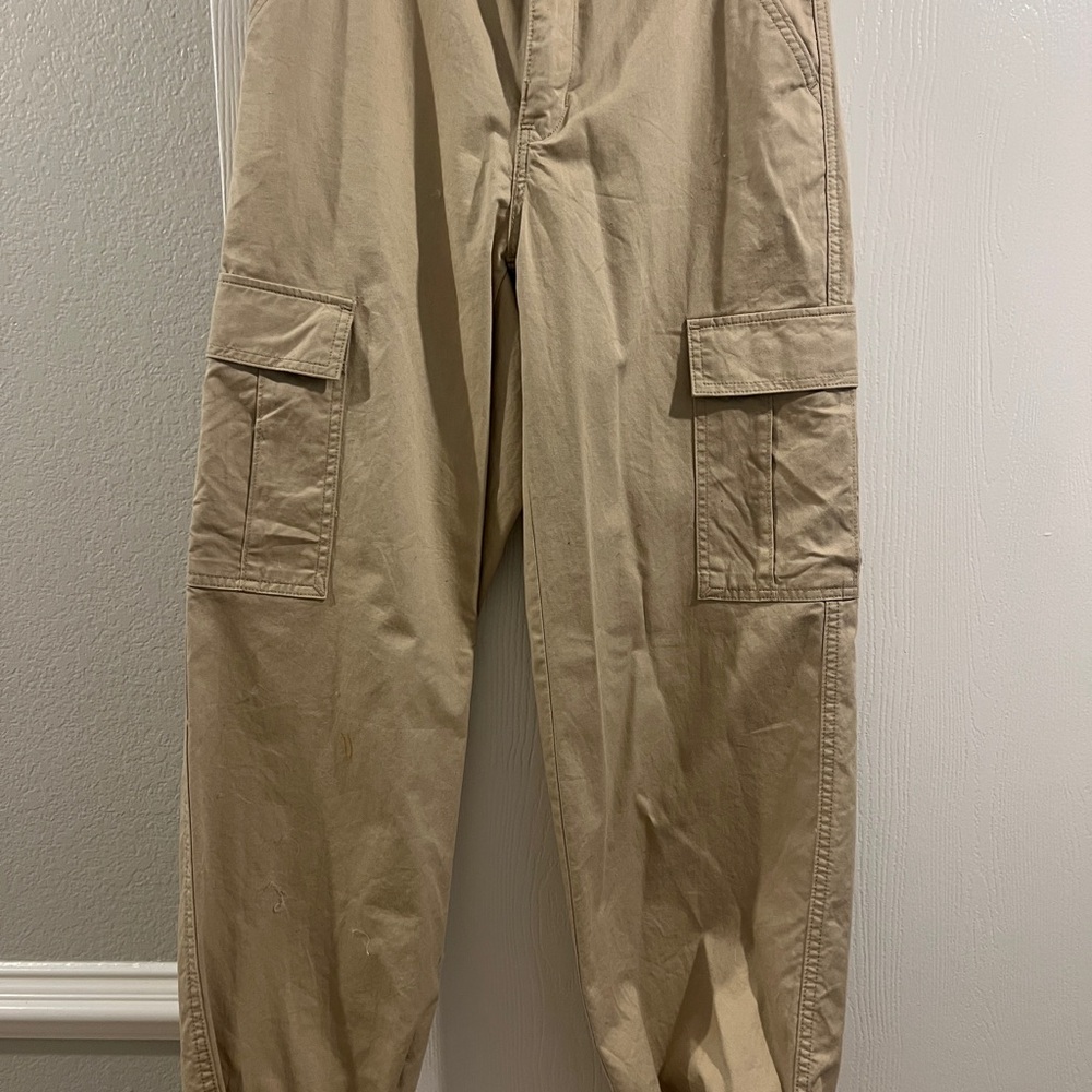 Women’s Levi’s Cargo Joggers